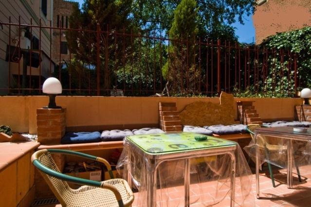 Tra Gianicolo E Trastevere Rome Bagian luar foto