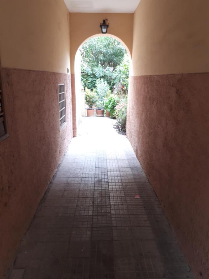 Tra Gianicolo E Trastevere Rome Bagian luar foto